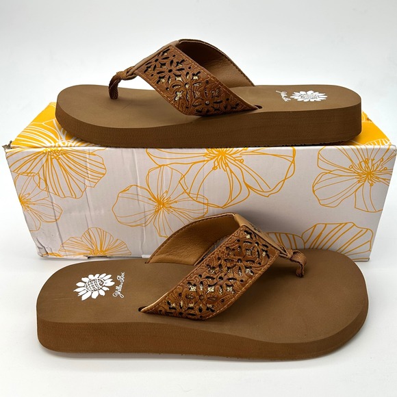 Yellow Box Shoes - Womens Flip Flops Yellow Box Warner Size 8 Tan Faux Leather EVA Cushioned NEW